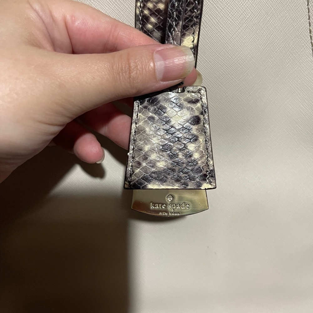 Kate Spade Cameron Street Mega Margot Bag - Picture 4 of 10